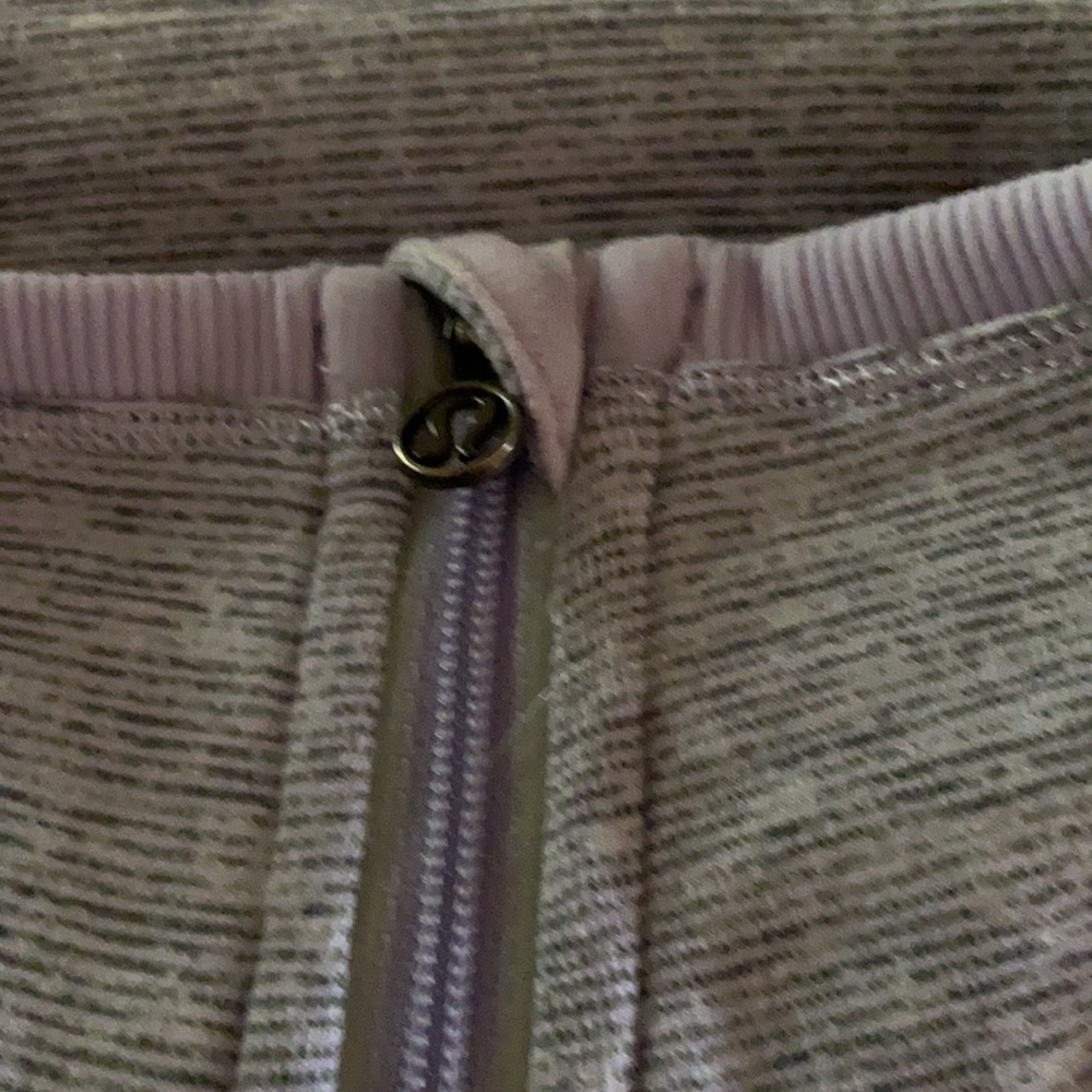 Lululemon Pullover Warm Up Workout - image 4